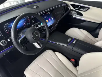 MERCEDES-BENZ E 220 d Limousine AMG SUPER 360 ACC SO…