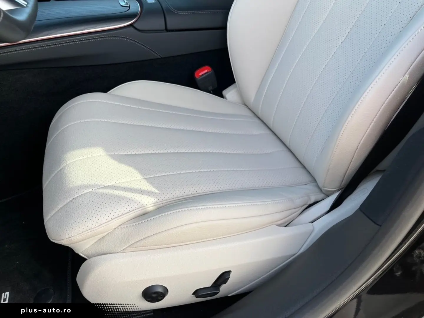 MERCEDES-BENZ E 220 d 4M AMG FAP  SUPERSCREEN 20 sch&hellip;