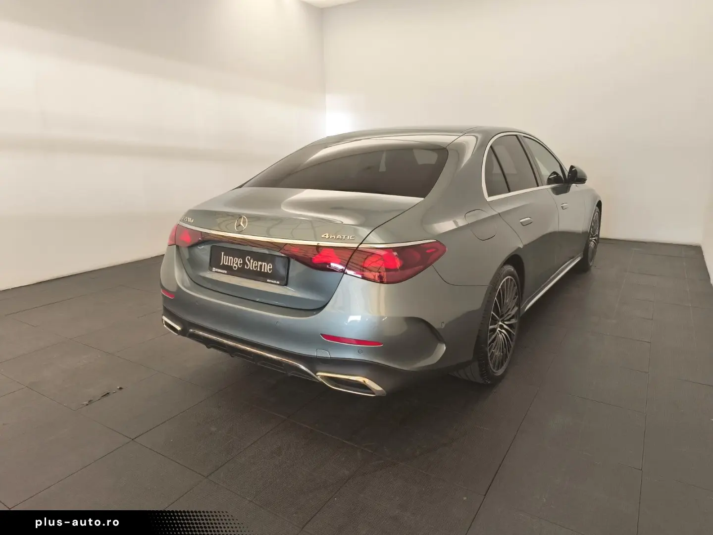 MERCEDES-BENZ E 220d 4M AMG Premium Airmatic 20  HinterachsL