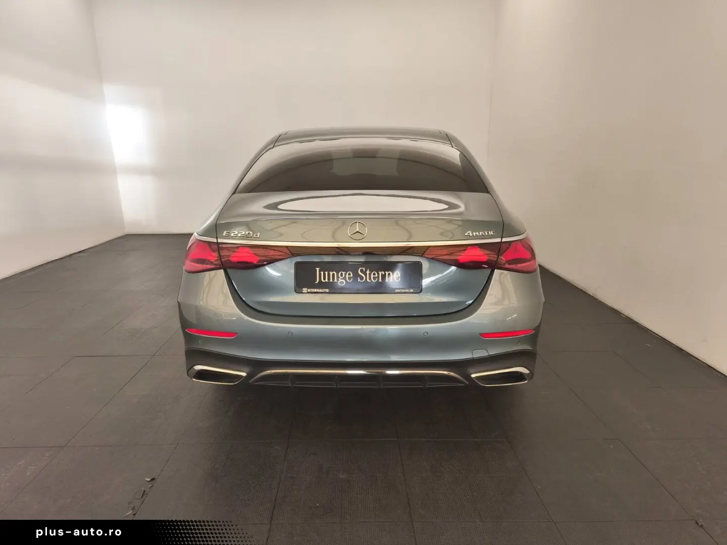 MERCEDES-BENZ E 220d 4M AMG Premium Airmatic 20  HinterachsL
