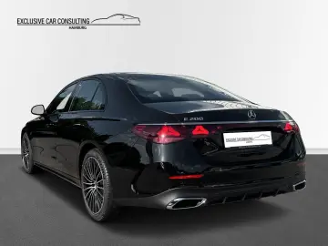 MERCEDES-BENZ E 200 AMG PremiumPlus  Pano  Superscreen