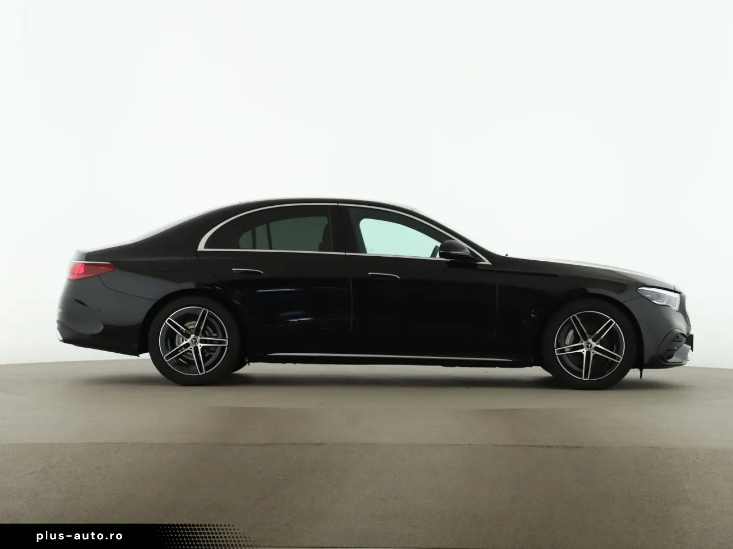 MERCEDES-BENZ E 220 d AMG Prem. Superscreen Burmeste&hellip;