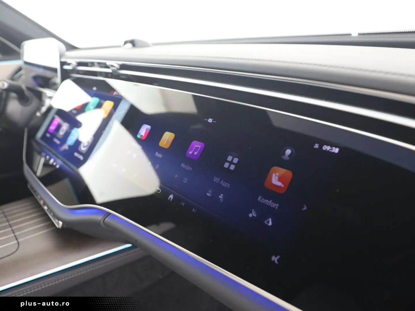 MERCEDES-BENZ E 220 d AMG Prem. Superscreen Burmeste&hellip;