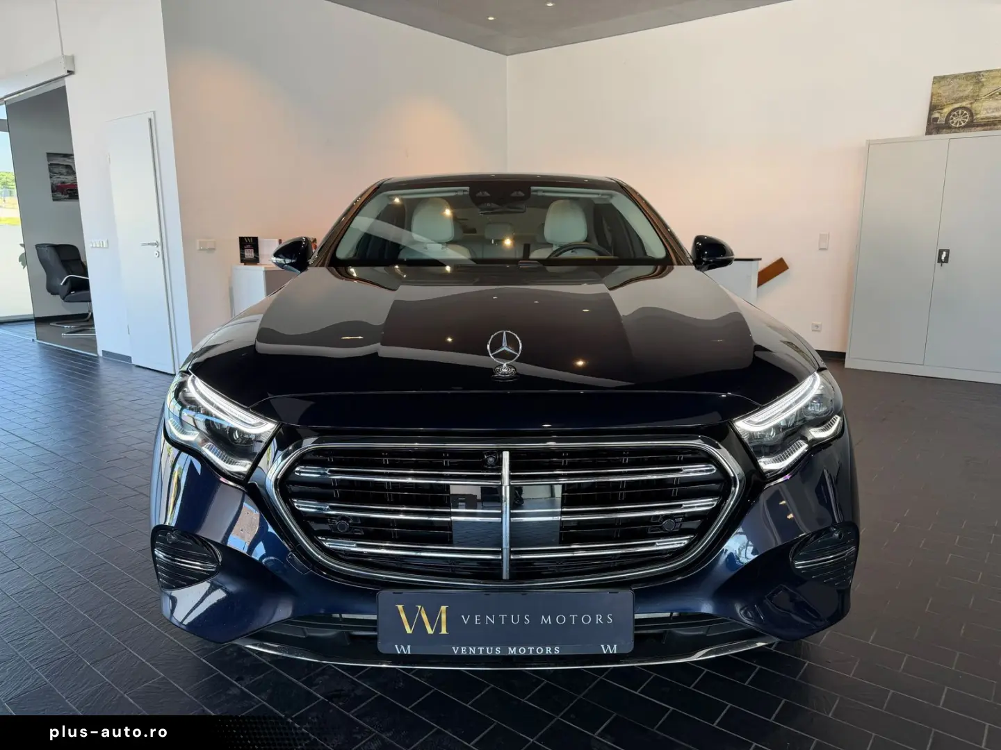 MERCEDES-BENZ E 300 de PANO HUD Exclusive Prem BURM4d Nappa