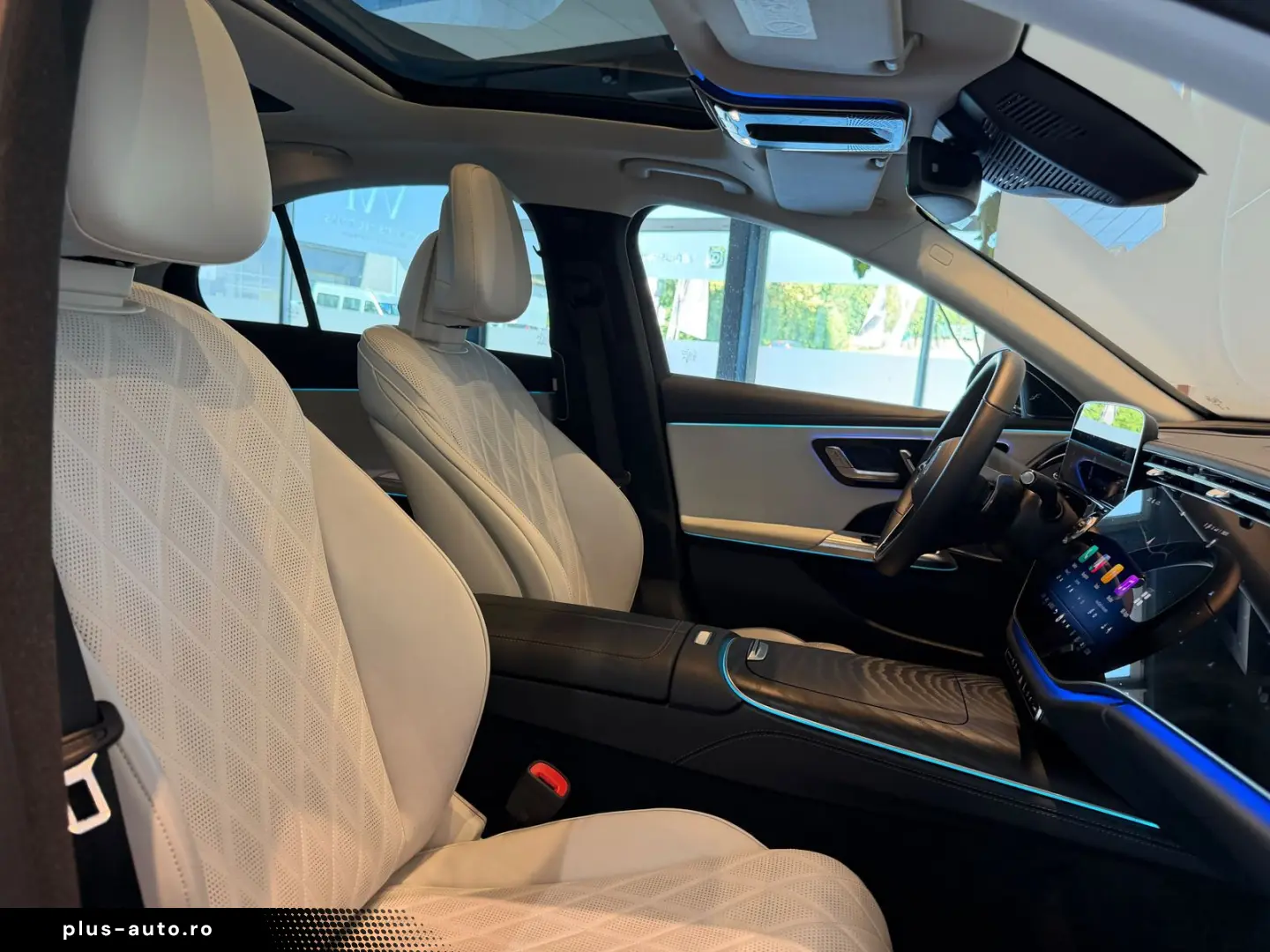 MERCEDES-BENZ E 300 de PANO HUD Exclusive Prem BURM4d Nappa