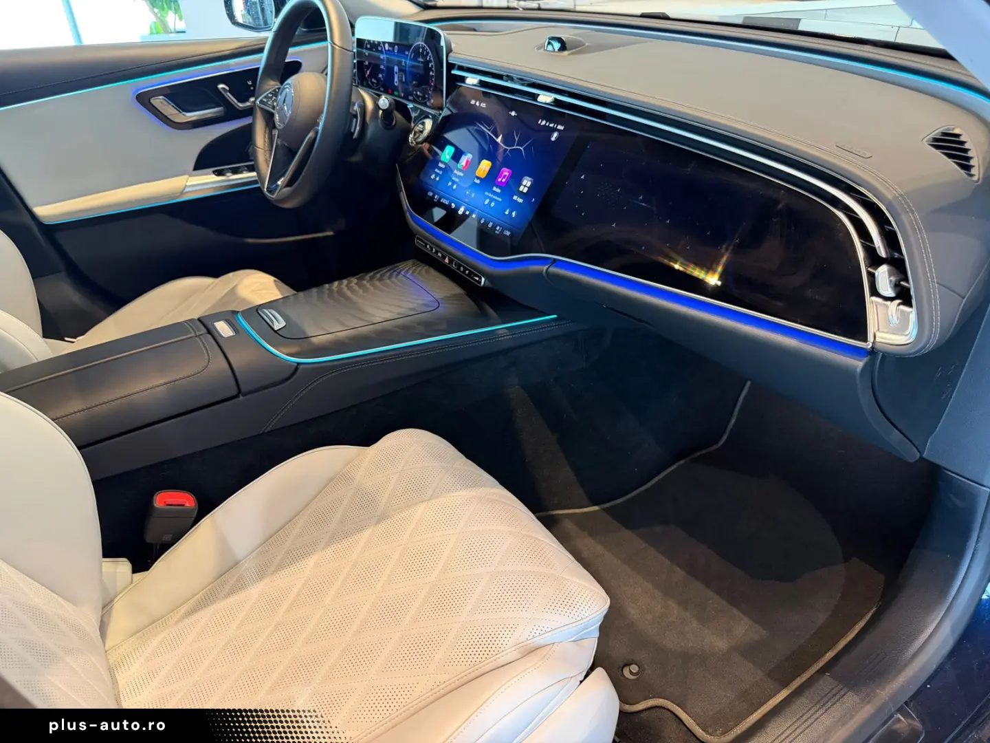 MERCEDES-BENZ E 300 de PANO HUD Exclusive Prem BURM4d Nappa