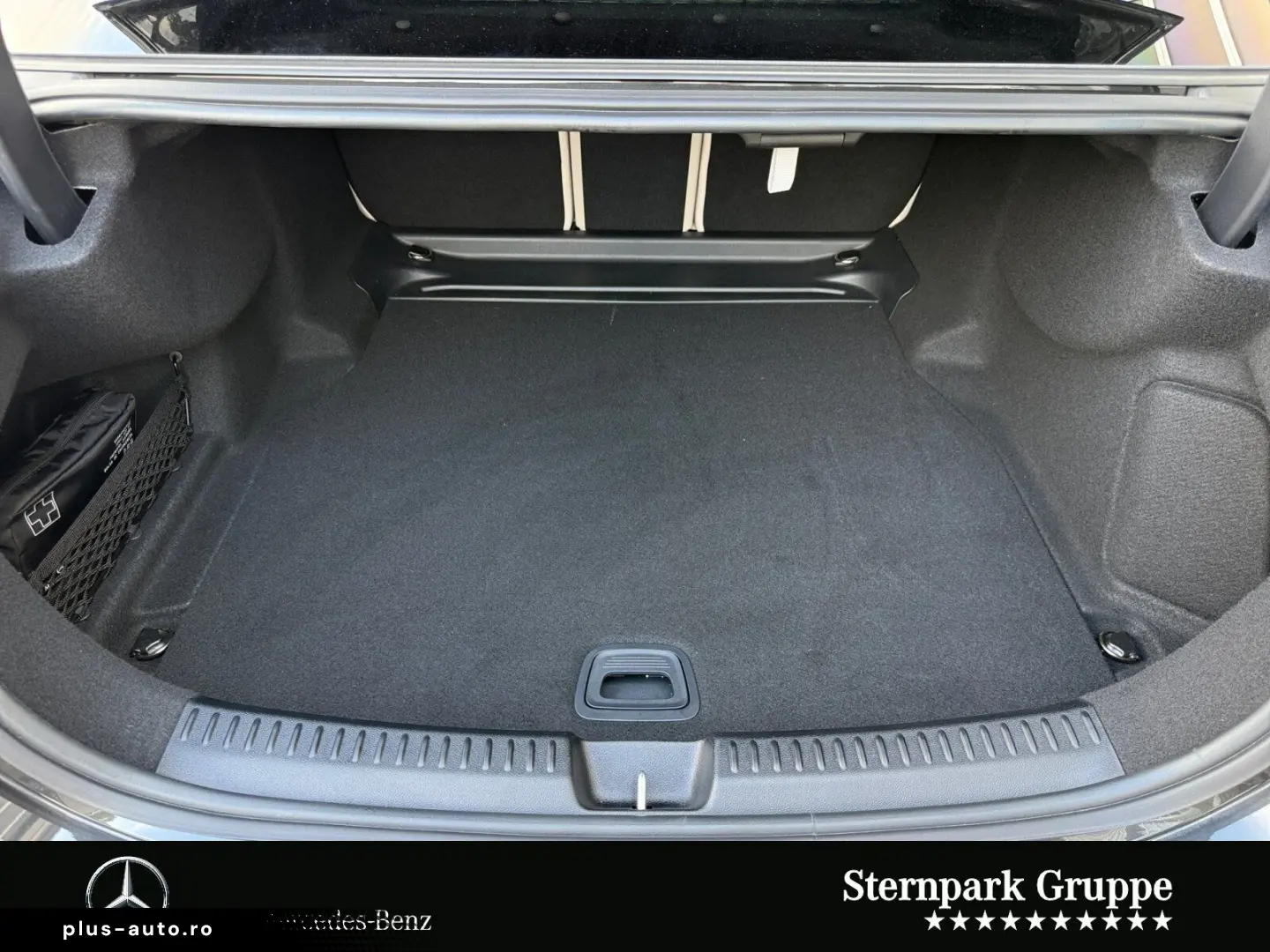 MERCEDES-BENZ E 220 d AMG Distro Pano SUPER Massage &hellip;