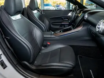 MERCEDES-BENZ SL 63 AMG 4M
