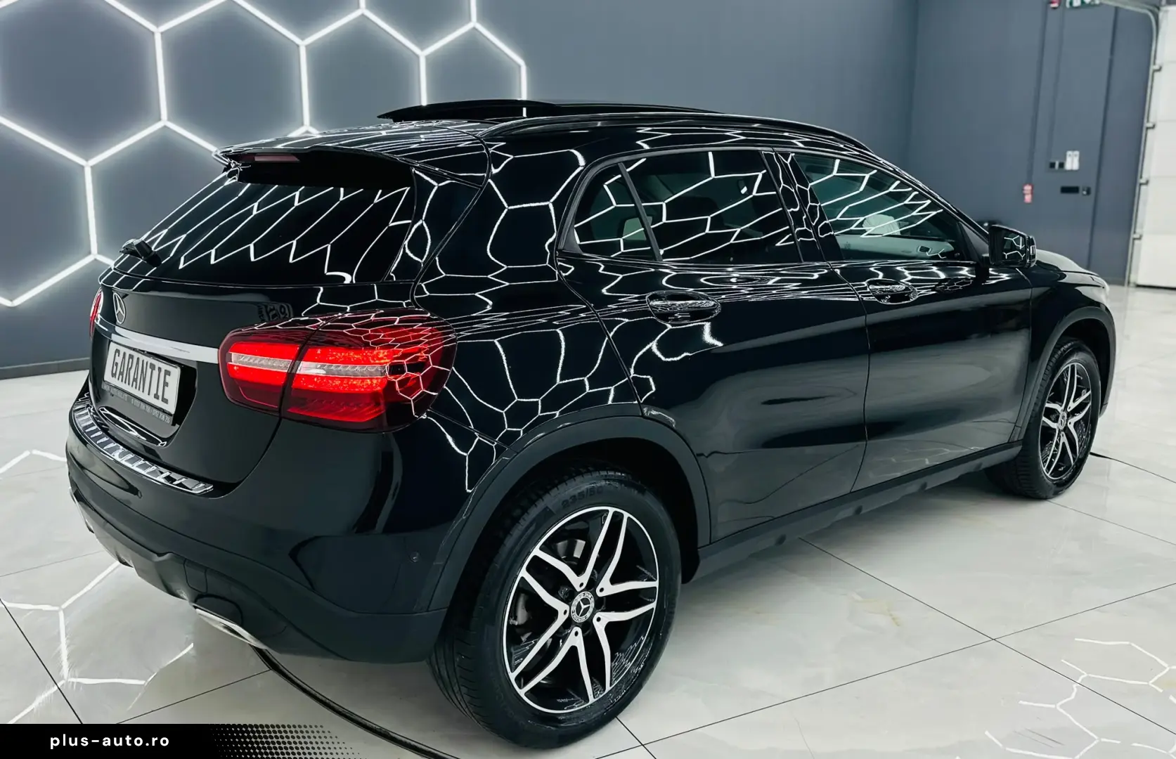 MERCEDESBENZ GLA 180 2017 1.6i E6 Garantie 12 Luni Rate Avan
