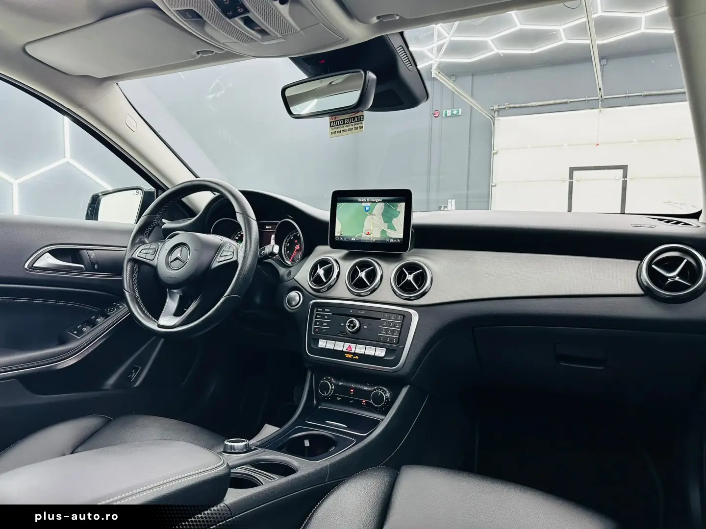 MERCEDESBENZ GLA 180 2017 1.6i E6 Garantie 12 Luni Rate Avan
