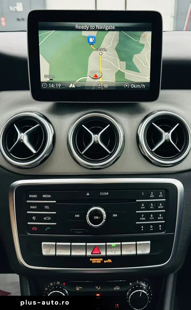 MERCEDESBENZ GLA 180 2017 1.6i E6 Garantie 12 Luni Rate Avan