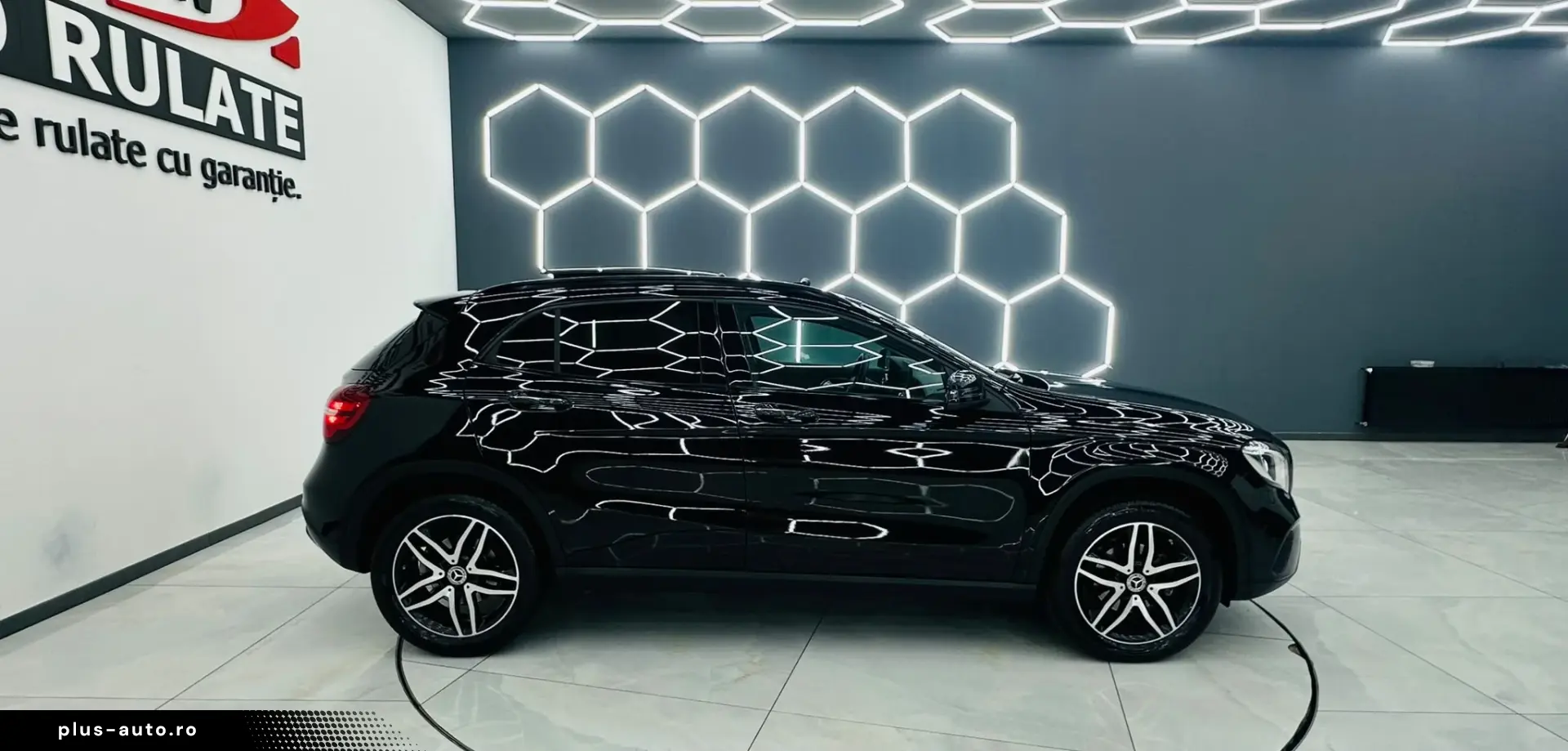 MERCEDESBENZ GLA 180 2017 1.6i E6 Garantie 12 Luni Rate Avan