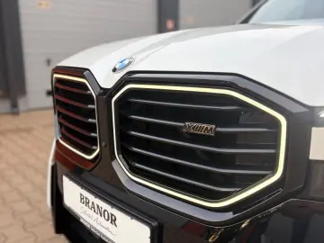 BMW XM