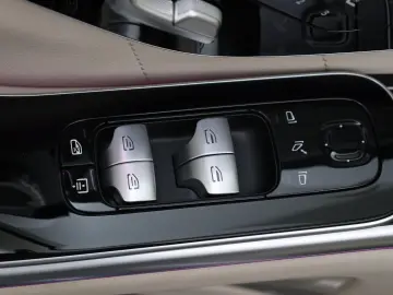 MERCEDES-BENZ S 580 4MATIC Lang AMG Line V8  Panoram…