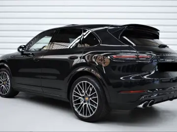 ✨ Porsche Cayenne Turbo   V8 549 CP Sport Chrono