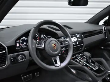 ✨ Porsche Cayenne Turbo   V8 549 CP Sport Chrono