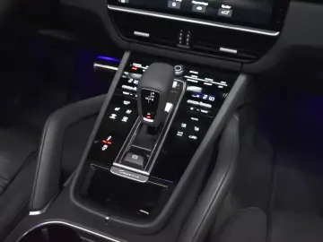 ✨ Porsche Cayenne Turbo   V8 549 CP Sport Chrono