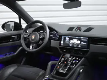 ✨ Porsche Cayenne Turbo   V8 549 CP Sport Chrono