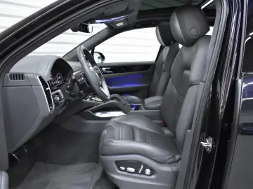✨ Porsche Cayenne Turbo   V8 549 CP Sport Chrono