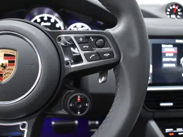 ✨ Porsche Cayenne Turbo   V8 549 CP Sport Chrono