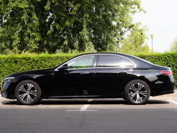 Mercedes-Benz E 220d 4Matic AVANTGARDE