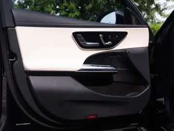 Mercedes-Benz E 220d 4Matic AVANTGARDE