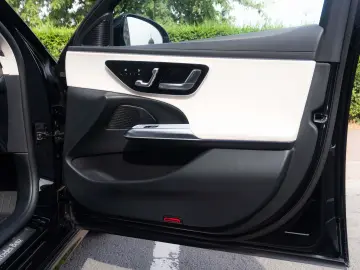 Mercedes-Benz E 220d 4Matic AVANTGARDE