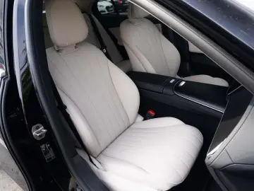 Mercedes-Benz E 220d 4Matic AVANTGARDE