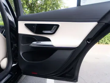 Mercedes-Benz E 220d 4Matic AVANTGARDE
