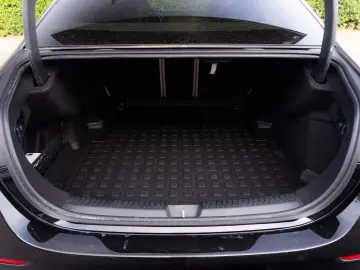 Mercedes-Benz E 220d 4Matic AVANTGARDE