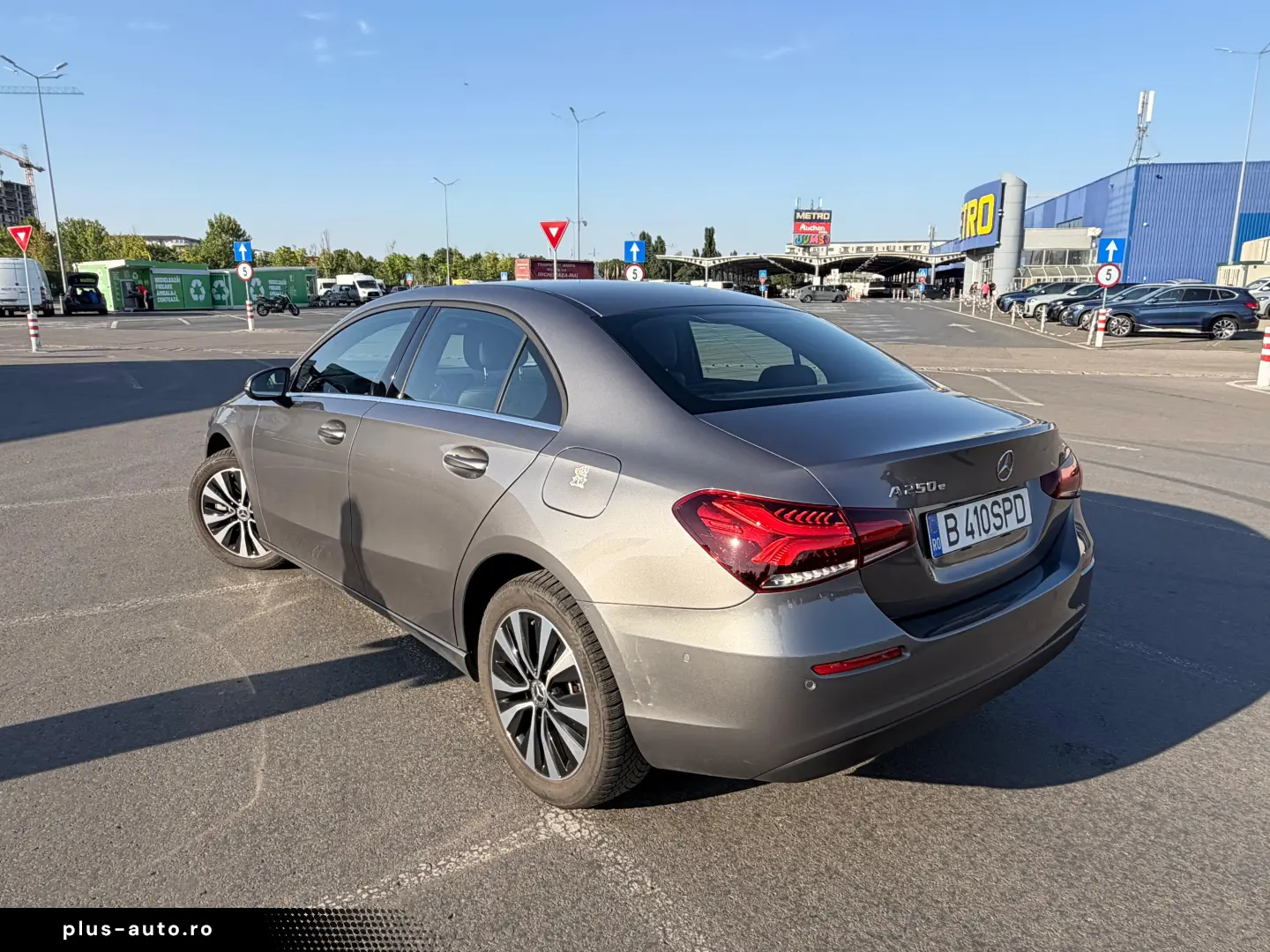 Mercedes-Benz A 250e
