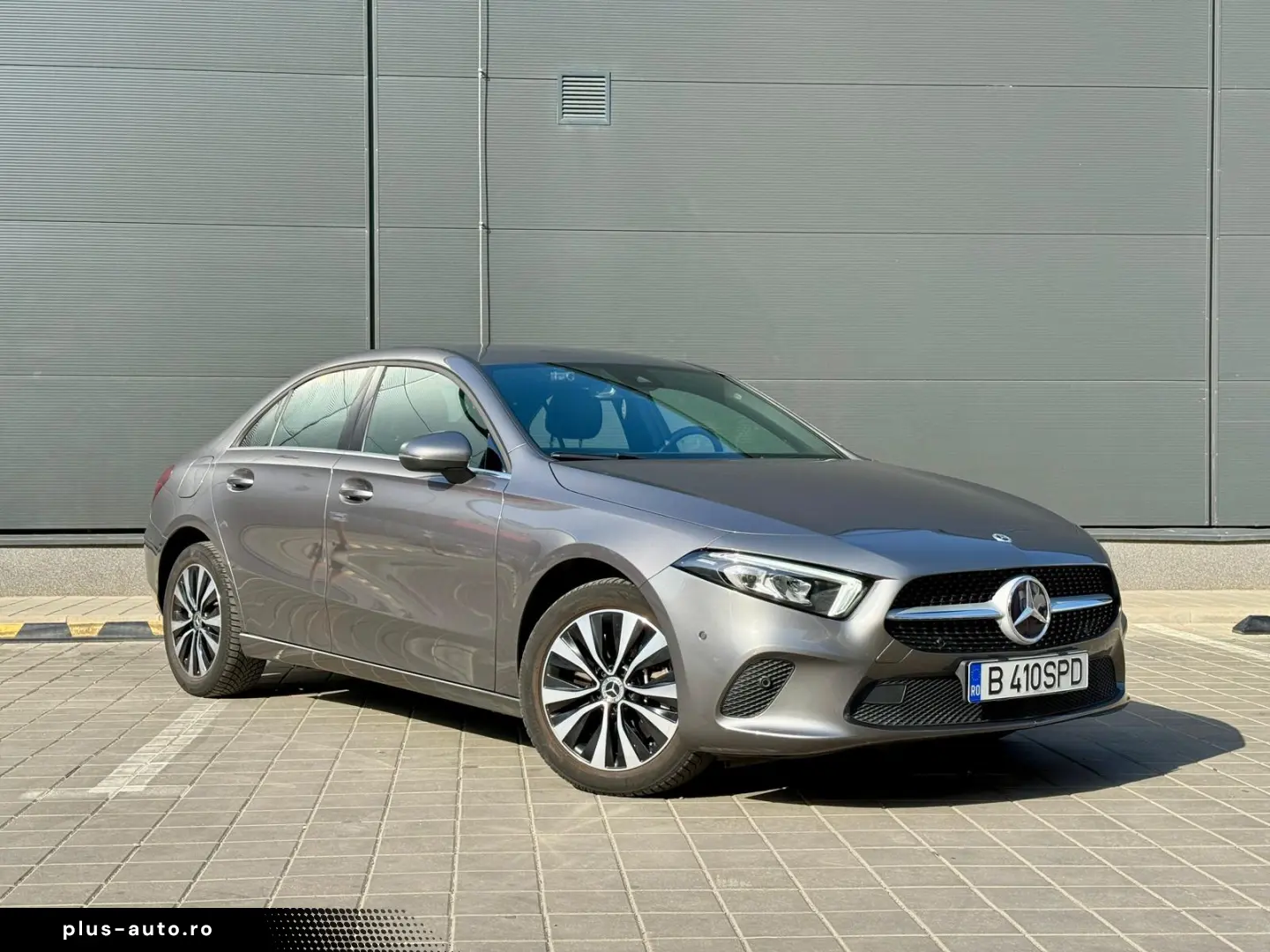 Mercedes-Benz A 250e