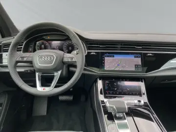 Audi Q7 SUV 60 TFSI e quattro S line