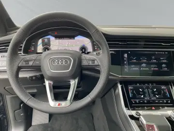 Audi Q7 SUV 60 TFSI e quattro S line
