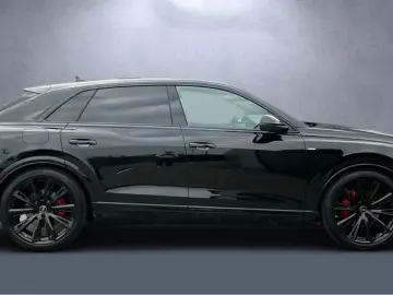 Audi Q8 50 TDI S Line - Facelift - Panoramic