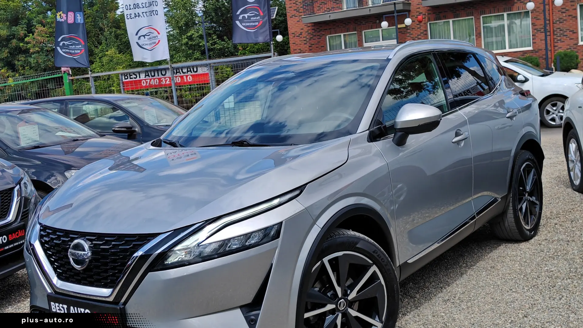 Nissan Qashqai 2022  98.000km  1 3 Benzina Hybrid  Automat