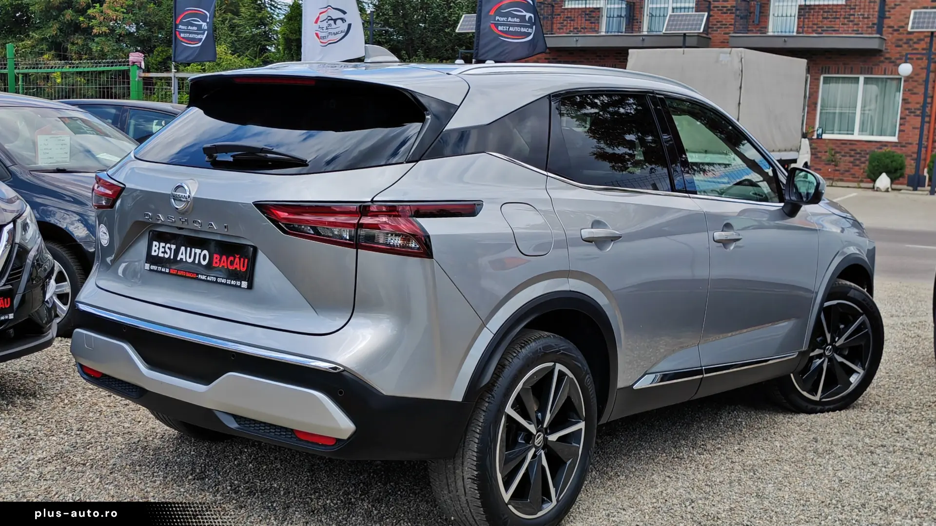 Nissan Qashqai 2022  98.000km  1 3 Benzina Hybrid  Automat