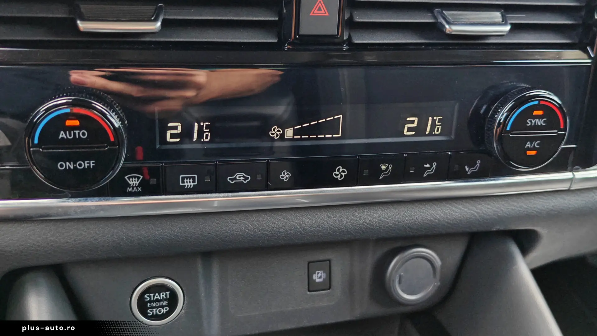 Nissan Qashqai 2022  98.000km  1 3 Benzina Hybrid  Automat