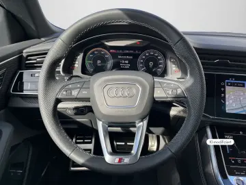Audi Q8 SUV S line  TFSI e quattro