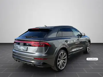 Audi Q8 SUV S line  TFSI e quattro