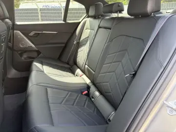 BMW 550 e xDrive MSportPro DrivAssisProf Bowers Wilk