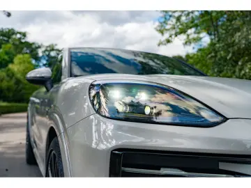 PORSCHE Cayenne E-Hybrid Coupé