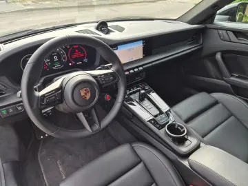 PORSCHE 922 Carrera GTS Panorama Matrix Lift Bose