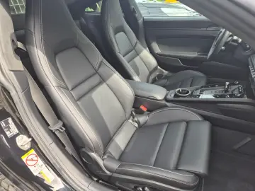 PORSCHE 922 Carrera GTS Panorama Matrix Lift Bose