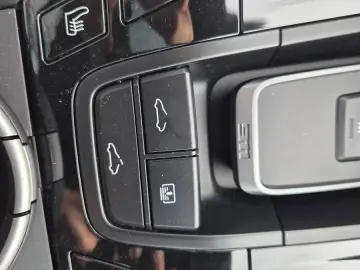 PORSCHE 922 Carrera GTS Panorama Matrix Lift Bose