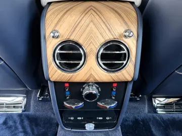 ROLLS ROYCE Cullinan 4 Seats Shooting Star Picnic Tables