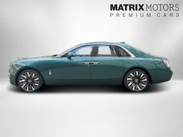 ROLLS ROYCE Ghost Series ll Theatre Picnic BeSpoke Massage