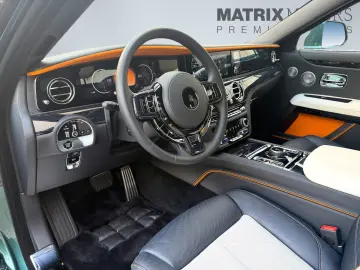 ROLLS ROYCE Ghost Series ll Theatre Picnic BeSpoke Massage