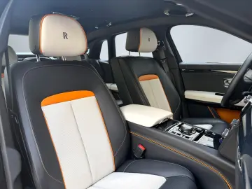 ROLLS ROYCE Ghost Series ll Theatre Picnic BeSpoke Massage