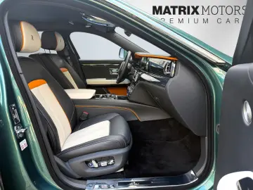 ROLLS ROYCE Ghost Series ll Theatre Picnic BeSpoke Massage